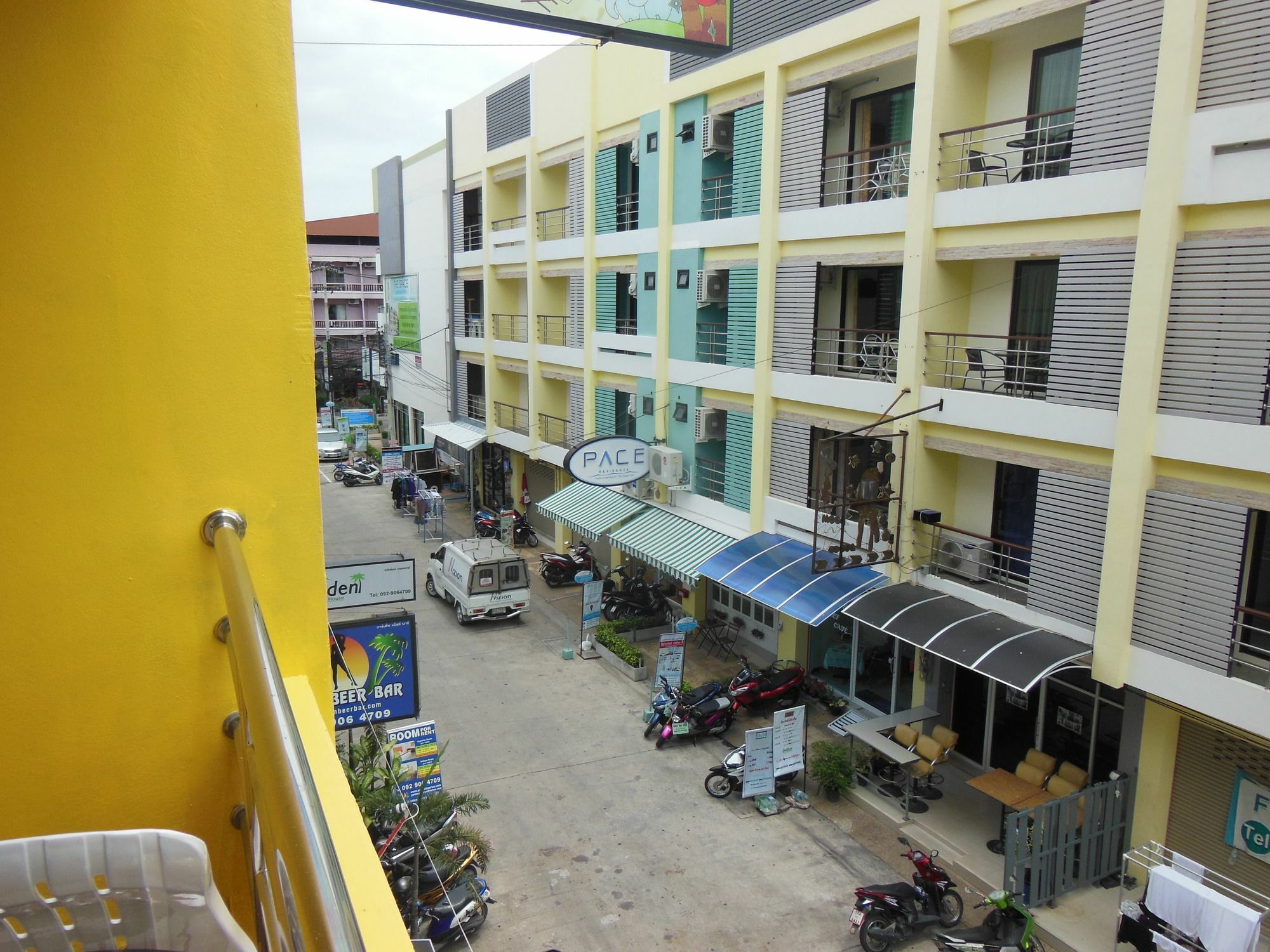 Boomerang Guesthouse And Bar Pattaya Extérieur photo