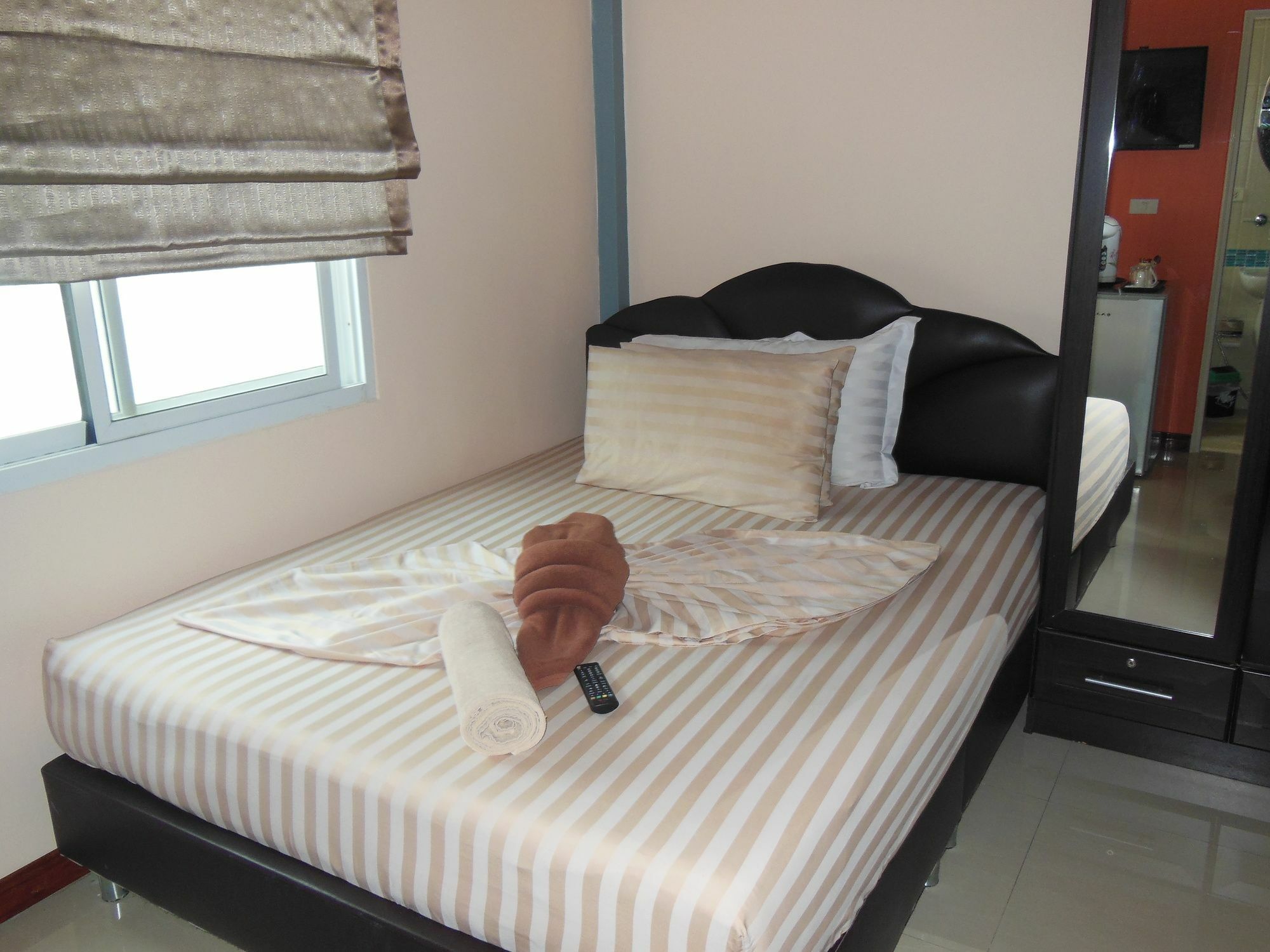 Boomerang Guesthouse And Bar Pattaya Extérieur photo