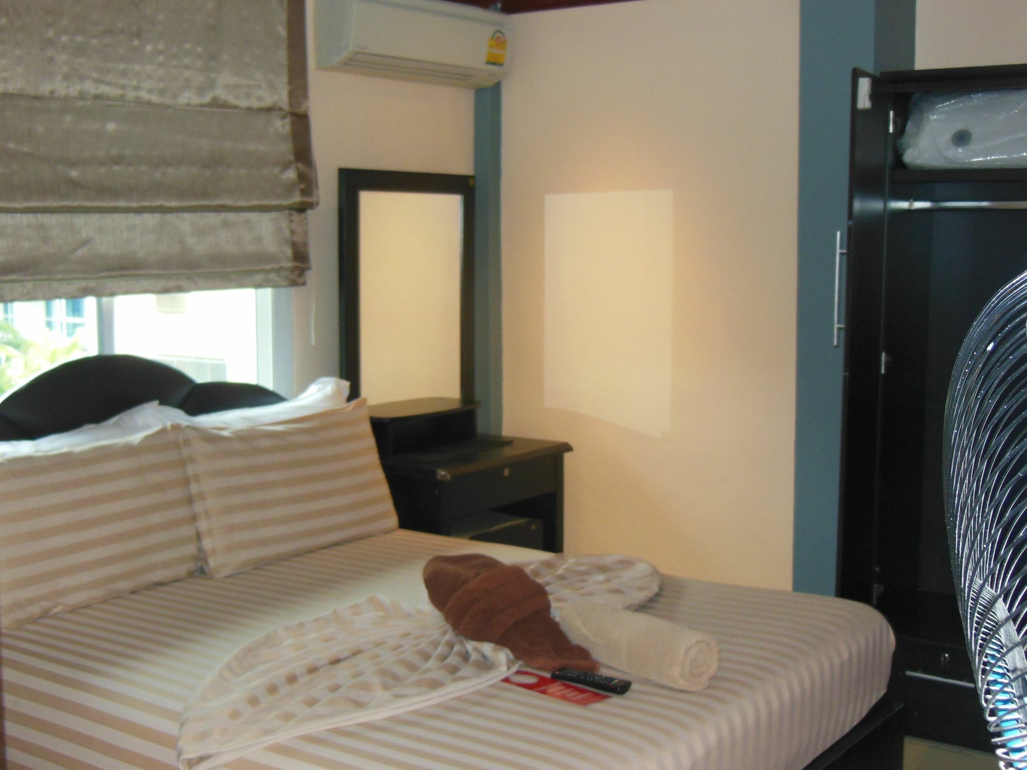 Boomerang Guesthouse And Bar Pattaya Extérieur photo